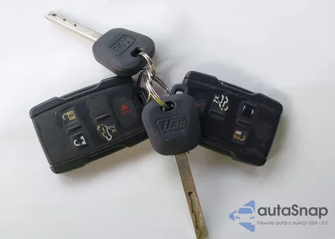 2021 Chevrolet Silverado 1500 4Wd Long Bed Wt from USA, damaged, VIN 3GCNYAEK8MG331165